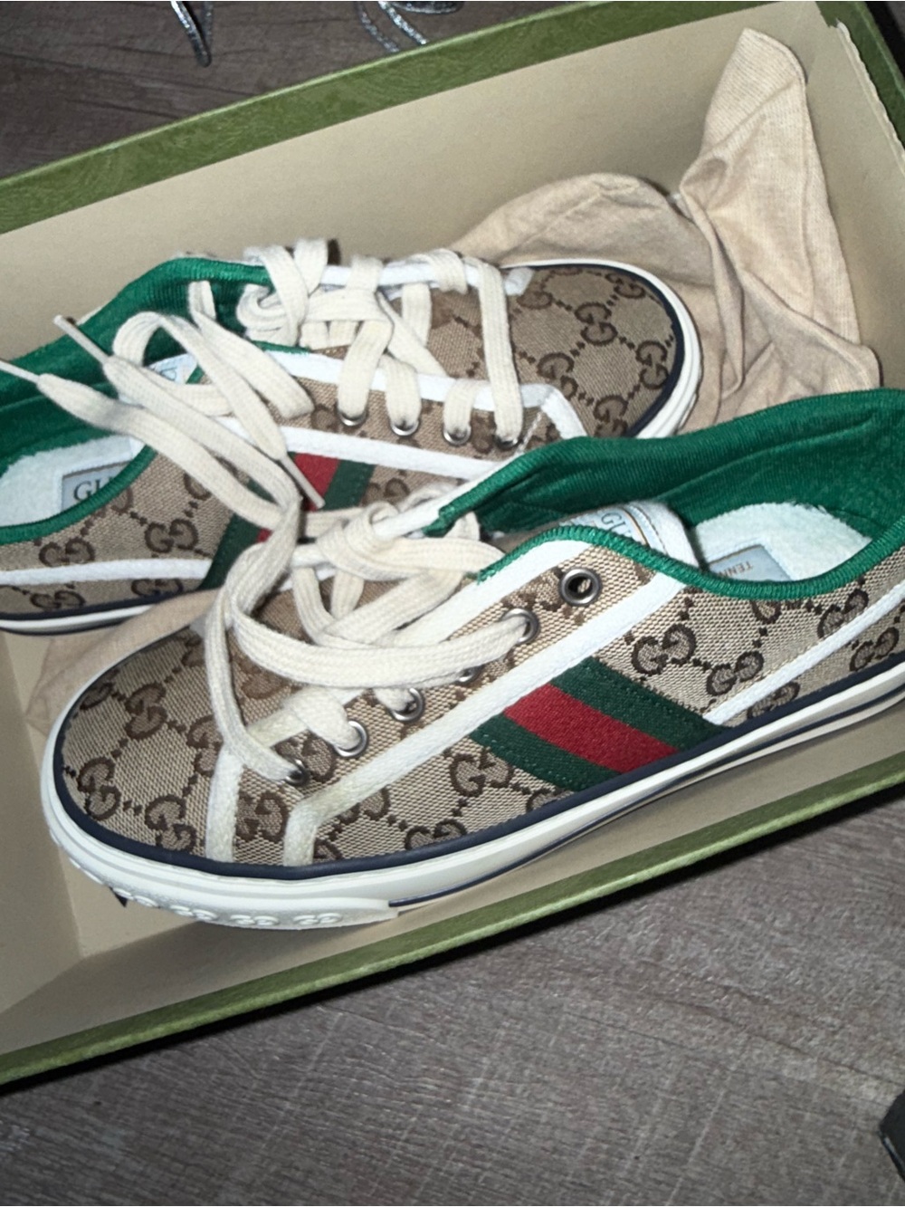 Gucci Kids GG Canvas Low-Top Sneakers in Beige with Green & Red Web